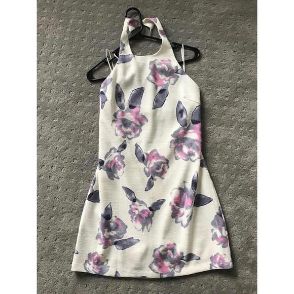 re:named Dresses & Skirts - Floral print spring/summer dress 👗